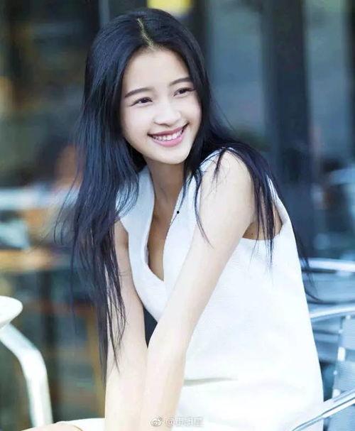 吃瓜娱乐李沁是谁,从吃瓜娱乐到璀璨星途的华丽蜕变